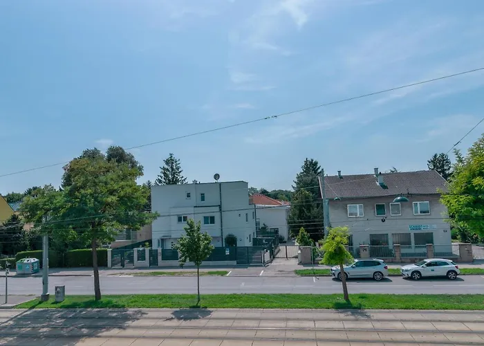 Maureen Lovely 2 Bedroom Unit With Community Pool Apartment Vienna
