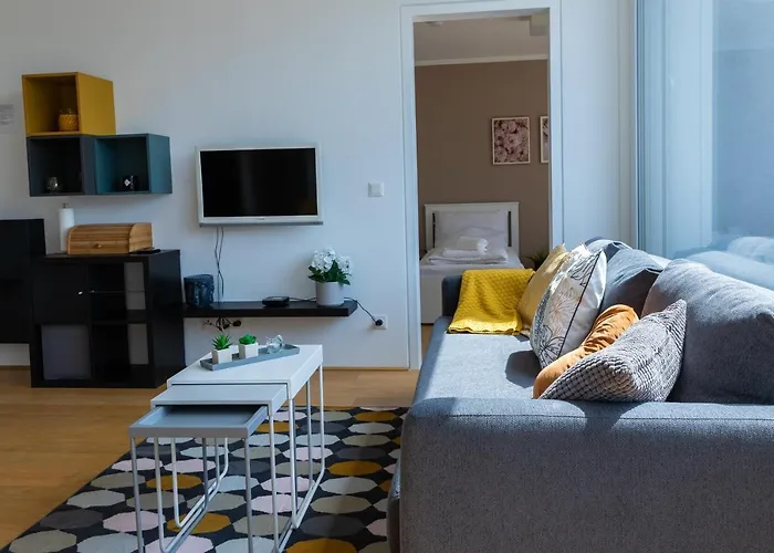 Maureen Lovely 2 Bedroom Unit With Community Pool Vienna