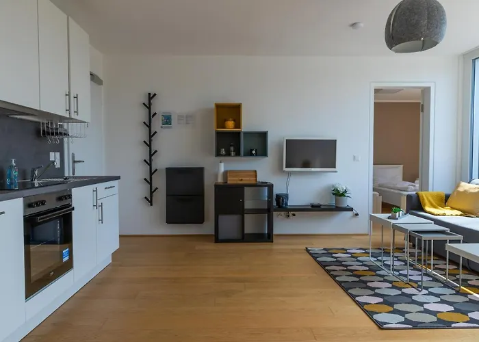 Maureen Lovely 2 Bedroom Unit With Community Pool Vienna
