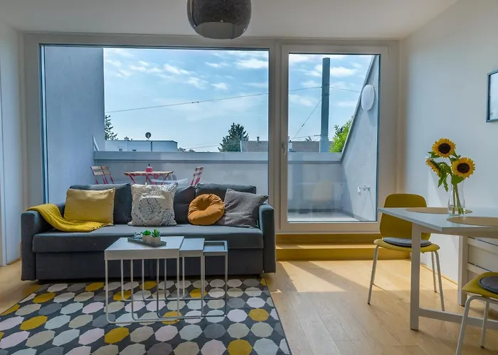 Maureen Lovely 2 Bedroom Unit With Community Pool Vienna